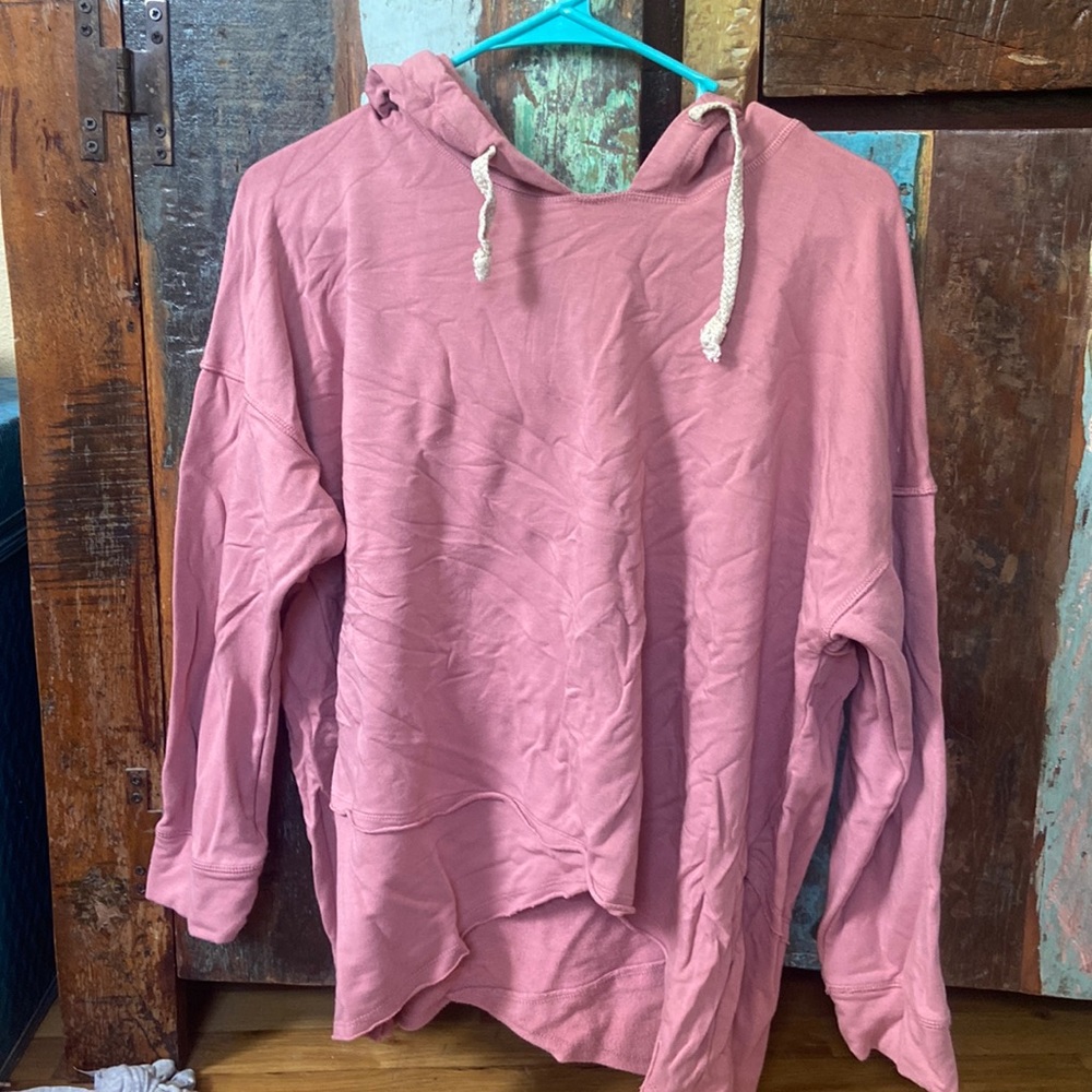 slightly cropped sweatshirt